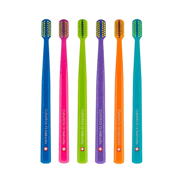 Curaprox CS 5460 Ortho ортодонтическая зубная щетка с углублением 1 шт