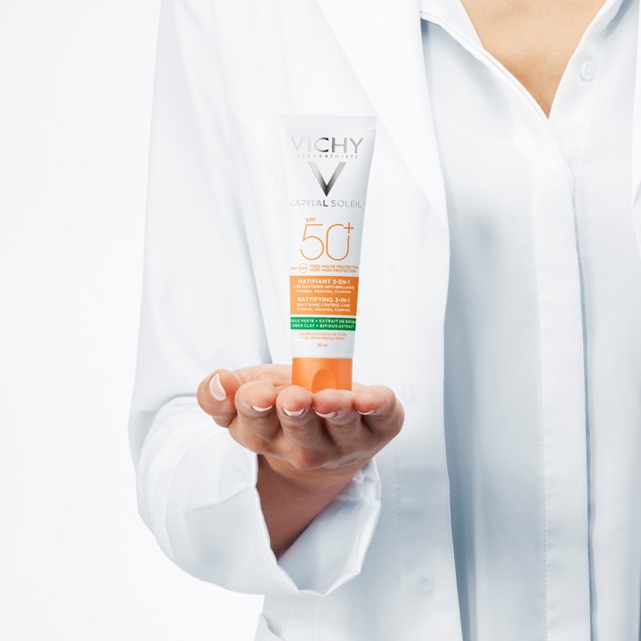 Vichy Capital Soleil матирующий уход для жирной проблемной кожи 3 в 1 SPF 50+ 50 мл 1 шт