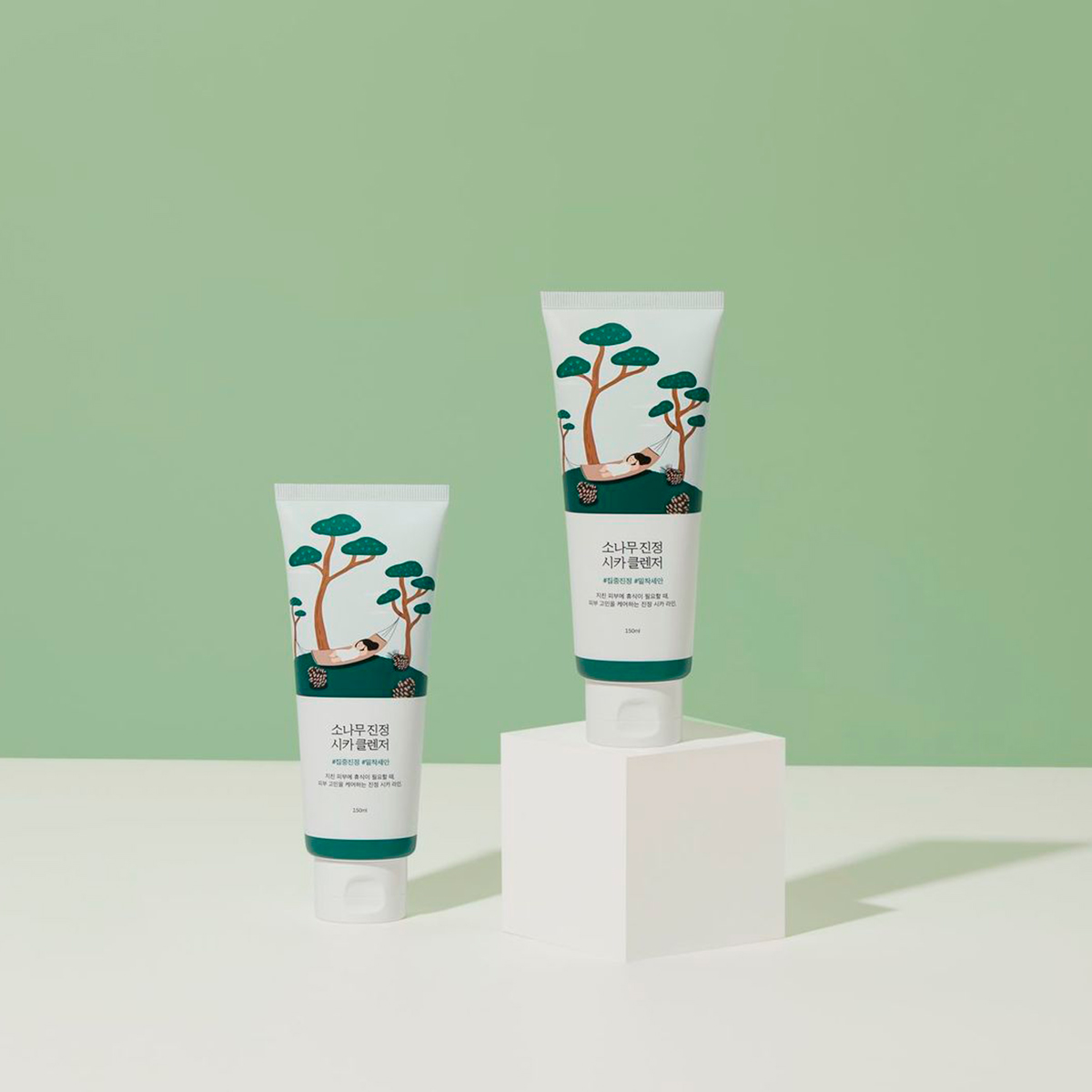 Round Lab Pine Calming Cica Cleanser успокаивающая очищающая пенка для лица 150 мл 1 шт