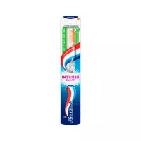 Aquafresh Intense Clean зубная щетка средней жесткости 1 шт