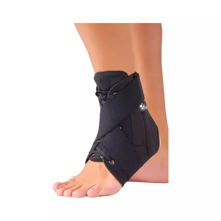 Бандаж голеностопа с боковыми ребрами жесткости 9003 МЕК размер L черный 1 шт МедЕвроКомпани